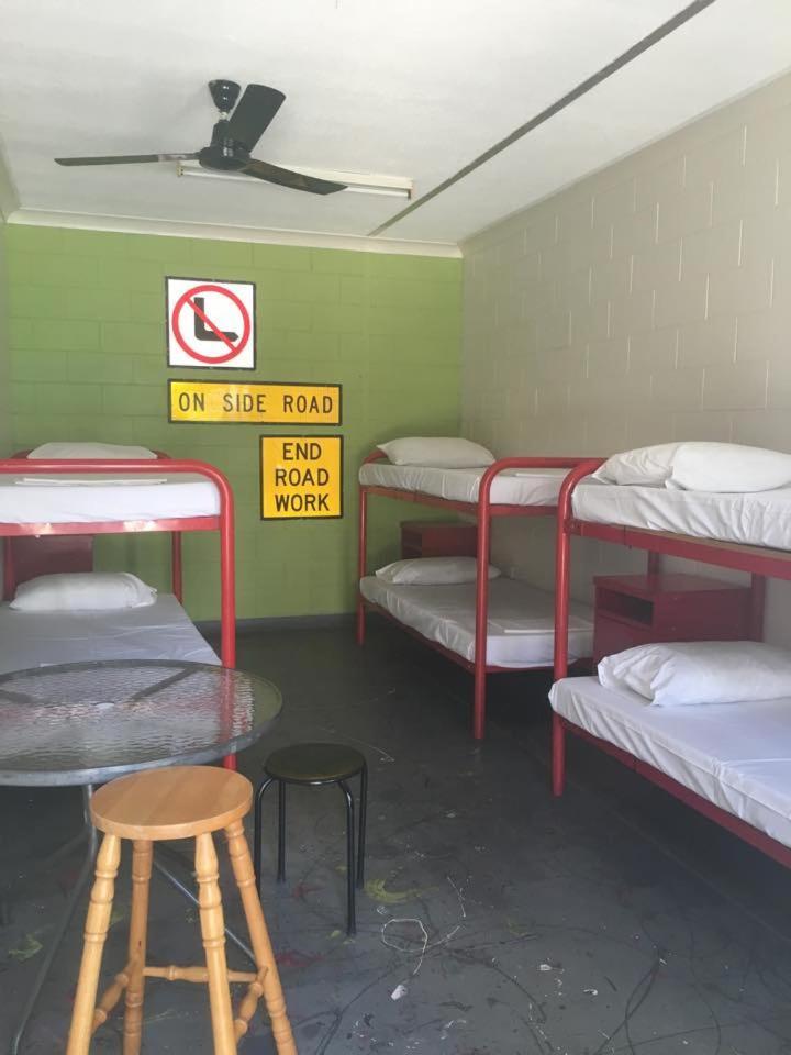 A Pousada Adventurers Backpackers Townsville Exterior foto