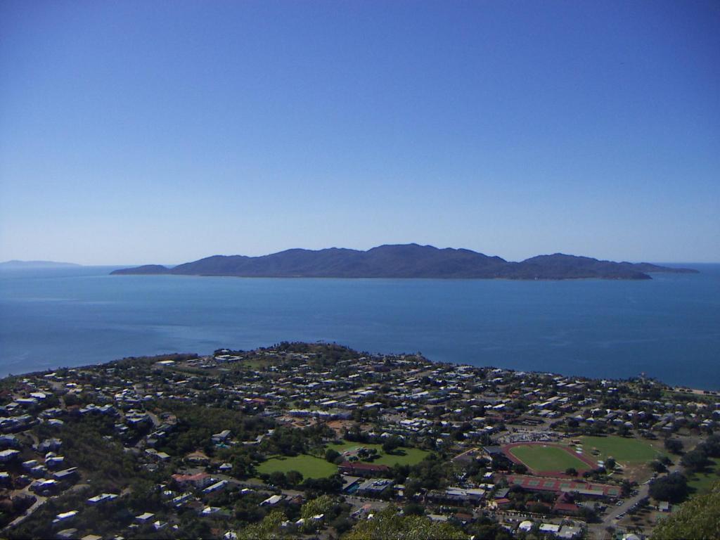 A Pousada Adventurers Backpackers Townsville Quarto foto