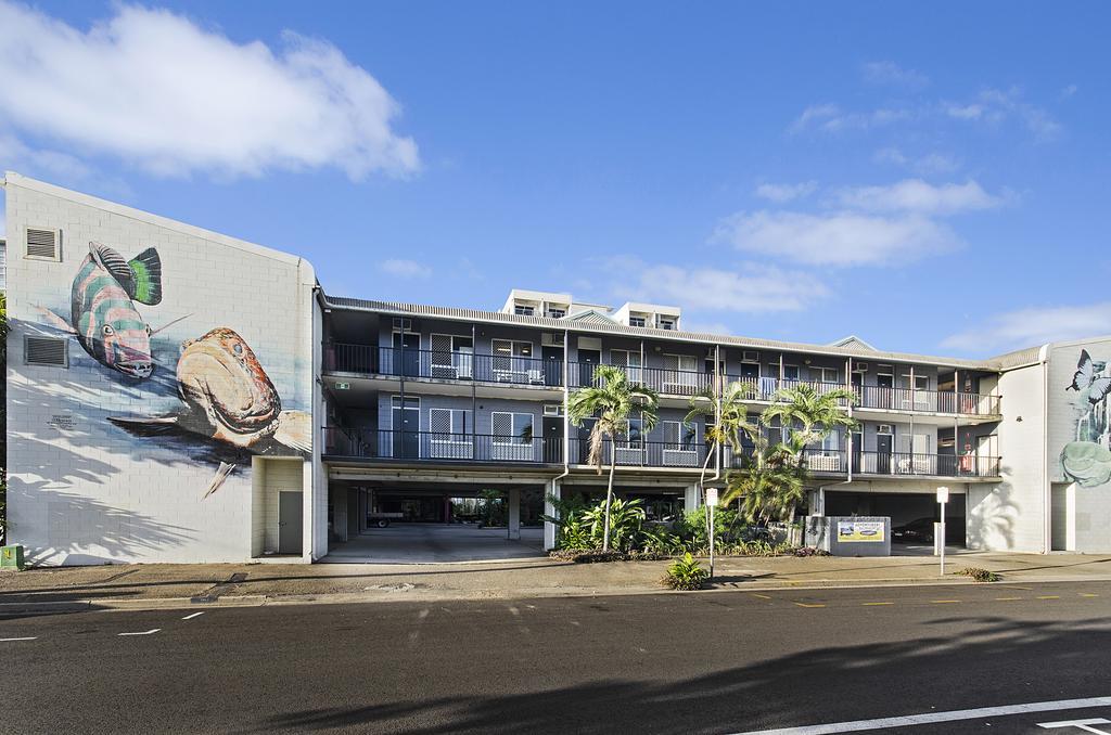 A Pousada Adventurers Backpackers Townsville Exterior foto