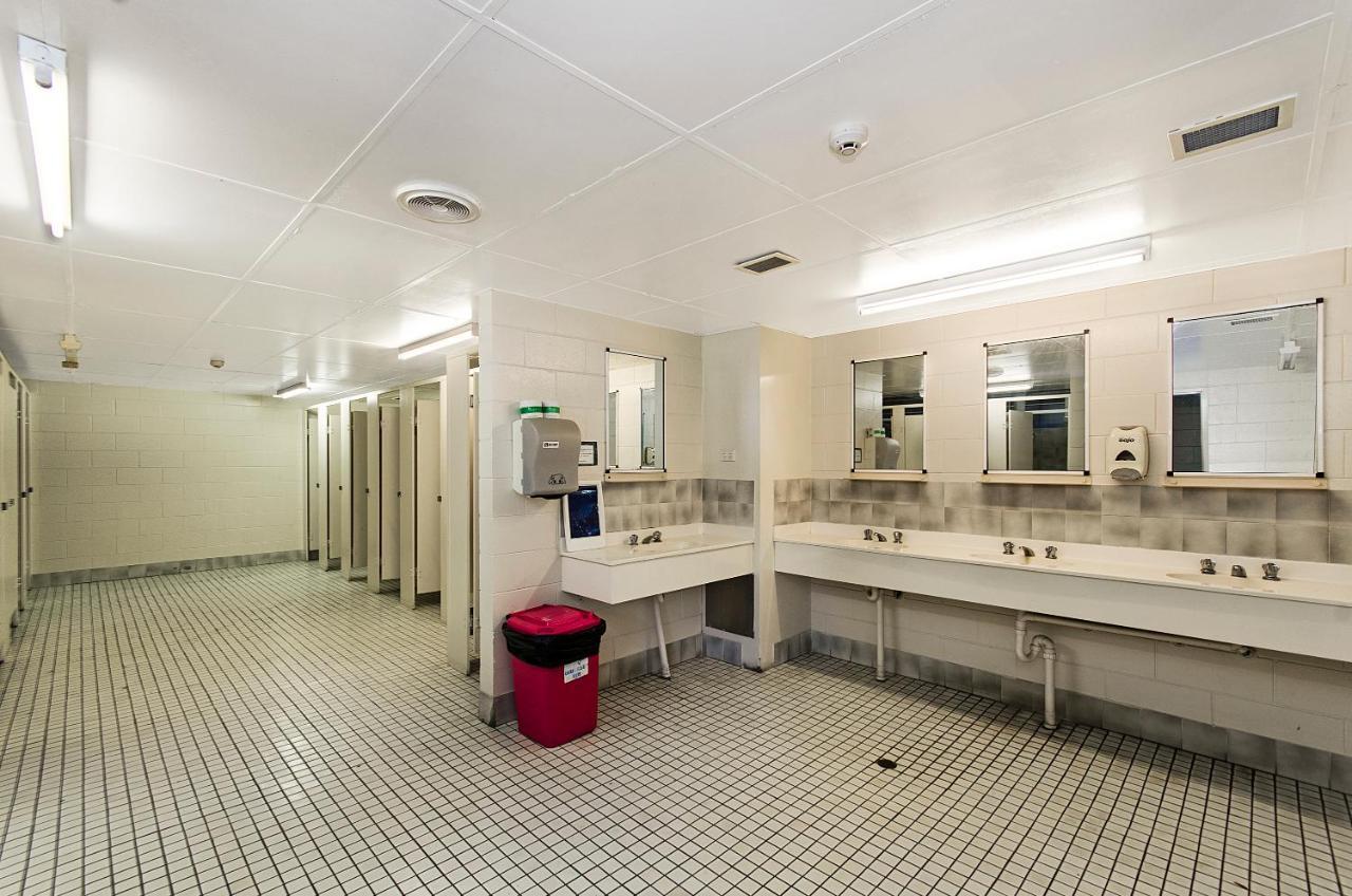 A Pousada Adventurers Backpackers Townsville Exterior foto