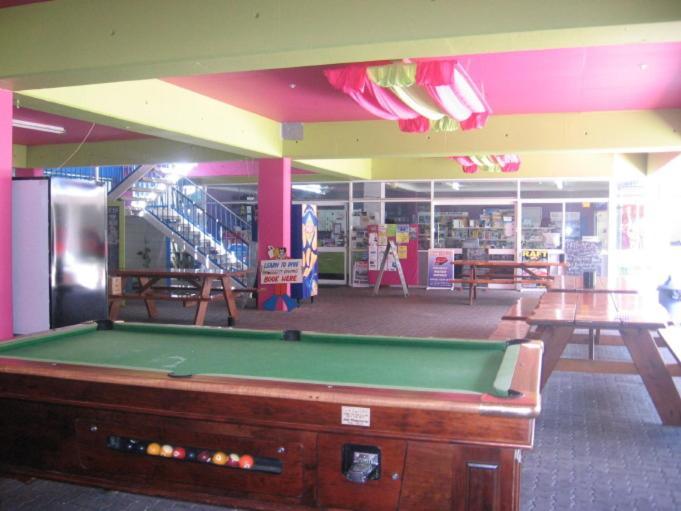 A Pousada Adventurers Backpackers Townsville Exterior foto